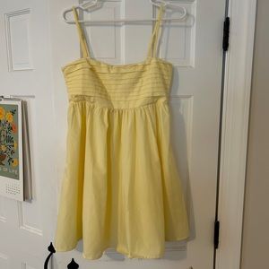 Francesca’s yellow dress